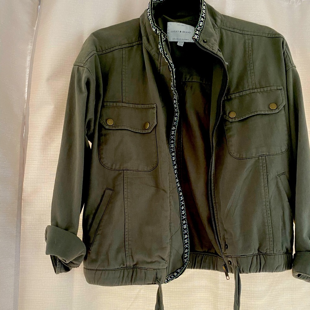 new w/o tags Lucky utility jacket w/ embroidery